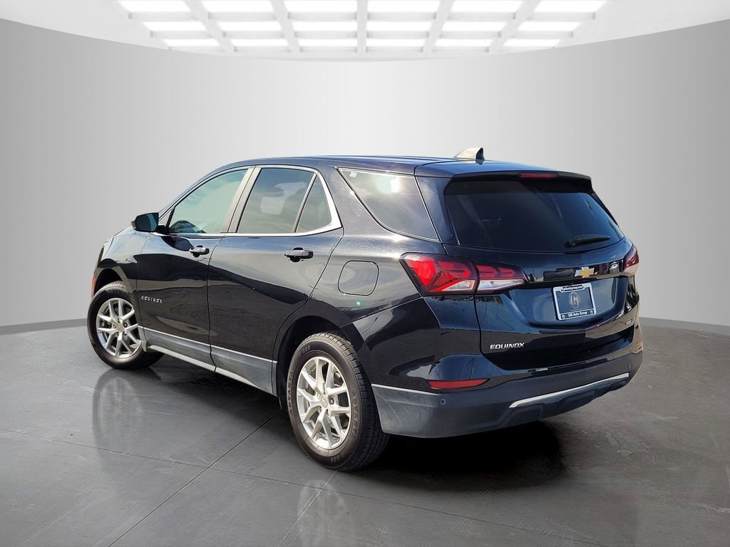 2024 Chevrolet Equinox LT photo 2