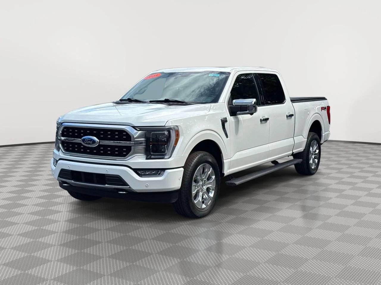 Used 2023 Star White Metallic Tri-Coat Ford Platinum image 3