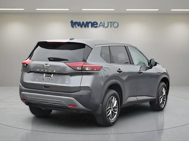 Used 2023 Gray Nissan S image 7