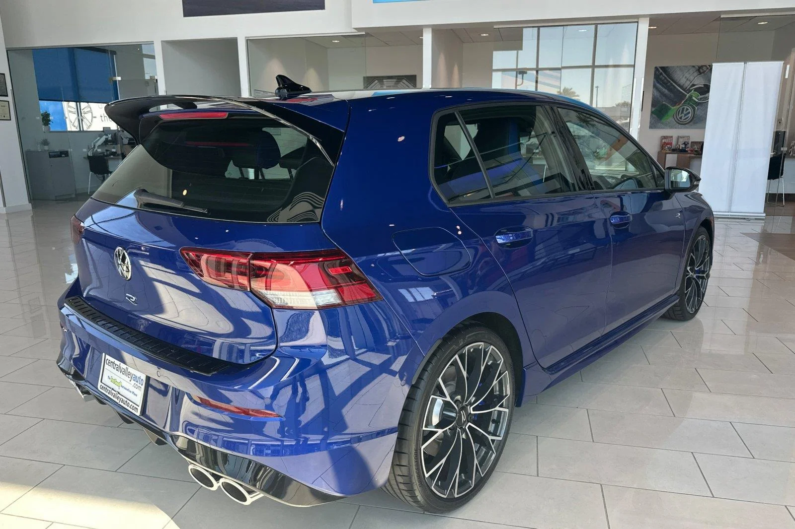New 2026 Lapiz Blue Metallic Volkswagen 2.0T DSG image 4