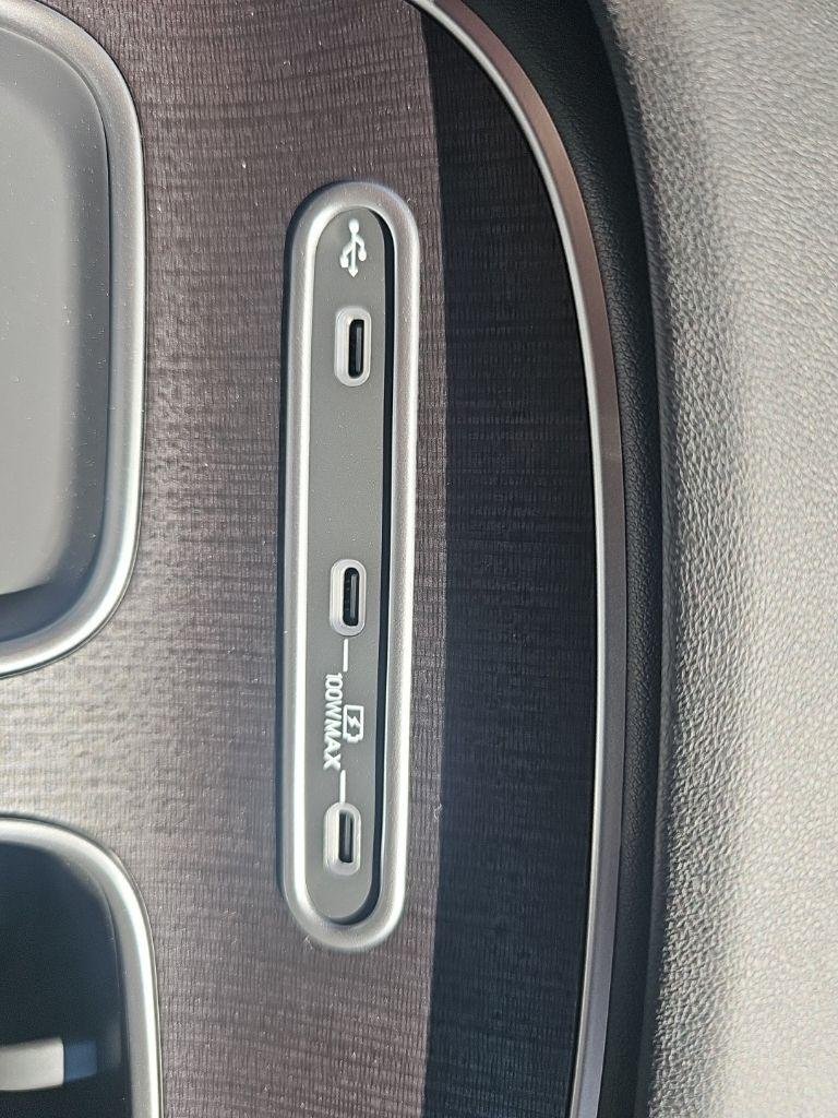 New 2026 Green Hyundai Limited AWD image 21