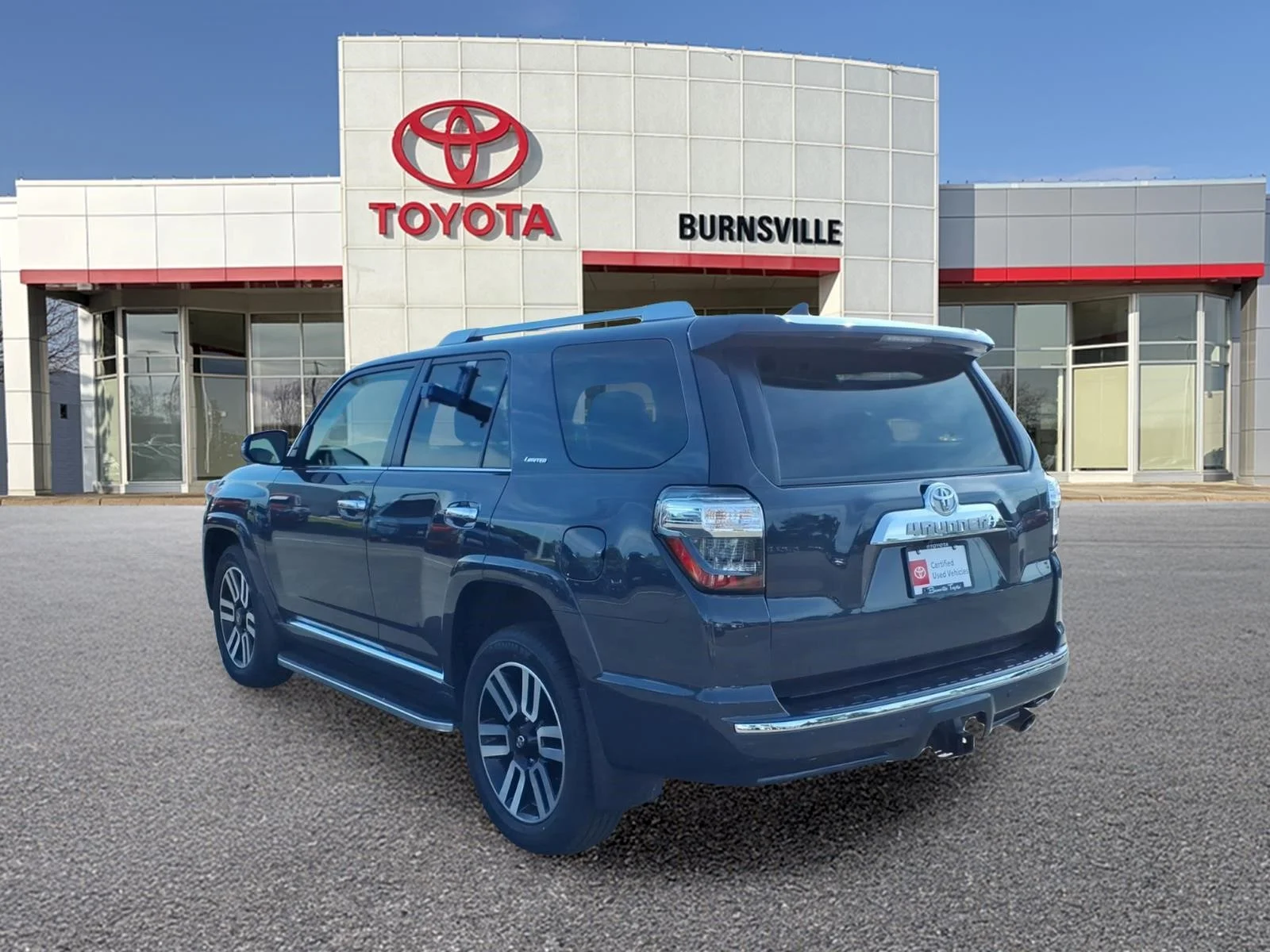 Certified Used 2024  Toyota Limited image 6