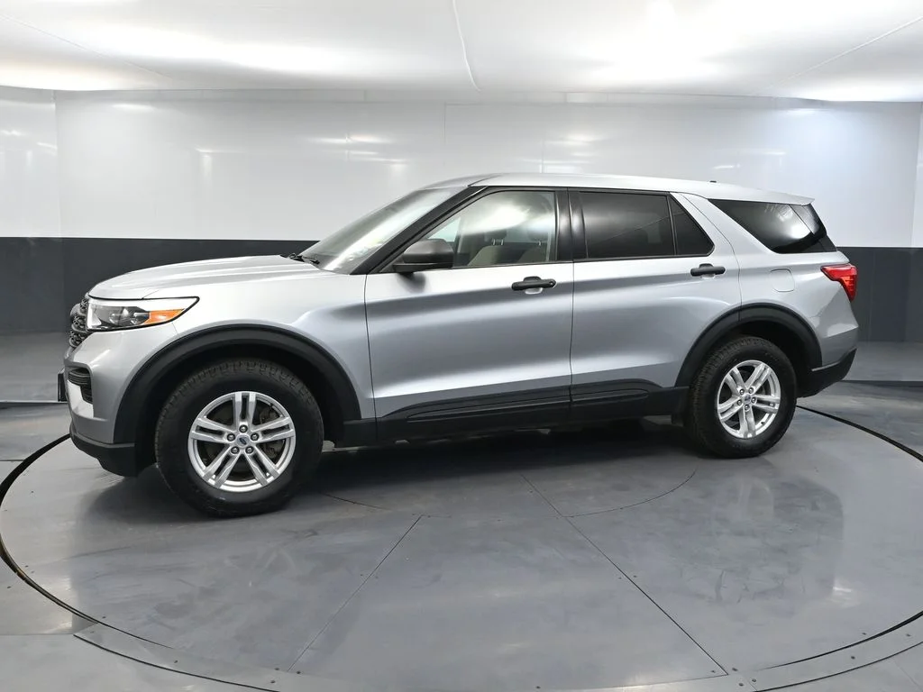 Used 2022 Silver Ford Base image 10