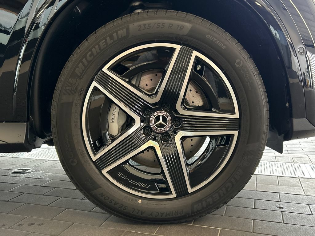 New 2027 Black Mercedes-Benz GLC 300 image 71