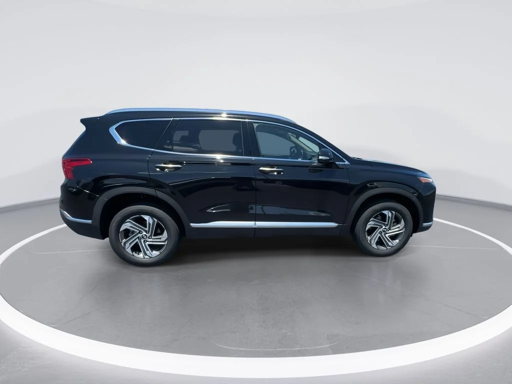 Used 2023 Black Hyundai SEL image 9