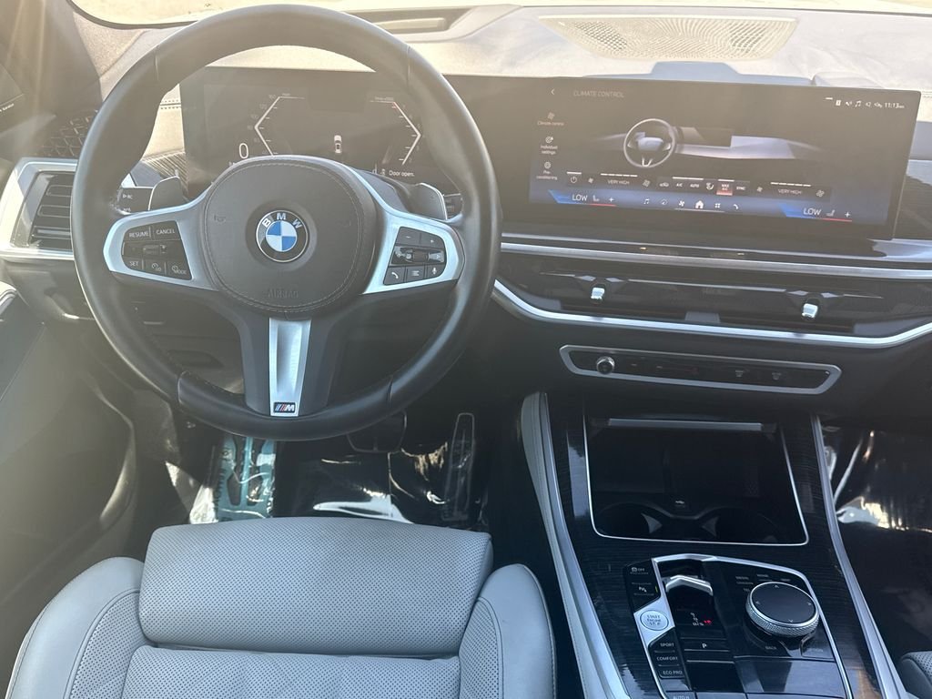 Used 2024 White BMW sDrive40i image 20