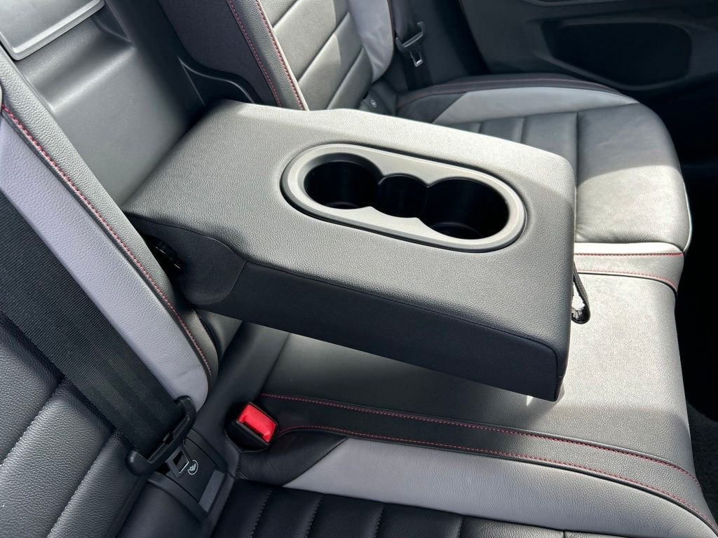 Used 2022  Volkswagen Autobahn image 52