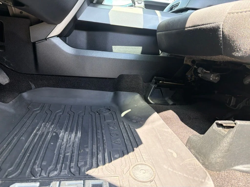 Used 2019 White Ford XLT image 33