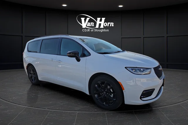 New 2026 Bright White Clear-Coat Exterior Paint Chrysler Select image 40