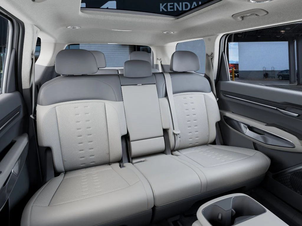 New 2026 Glacial White Pearl Kia Wind AWD image 16