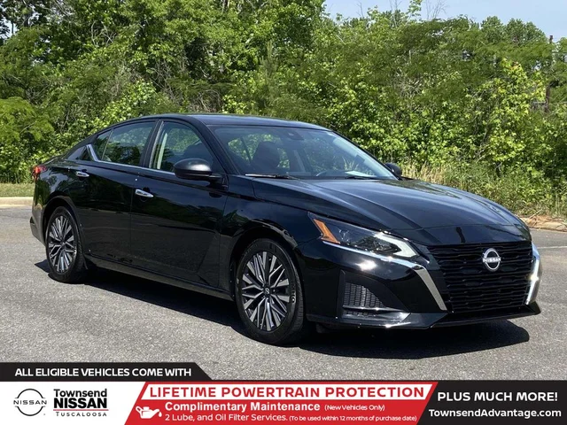 Pre-Owned 2025 Nissan Altima SV
