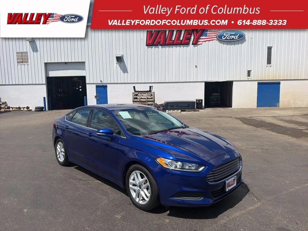 2015 Ford Fusion SE FWD's photo