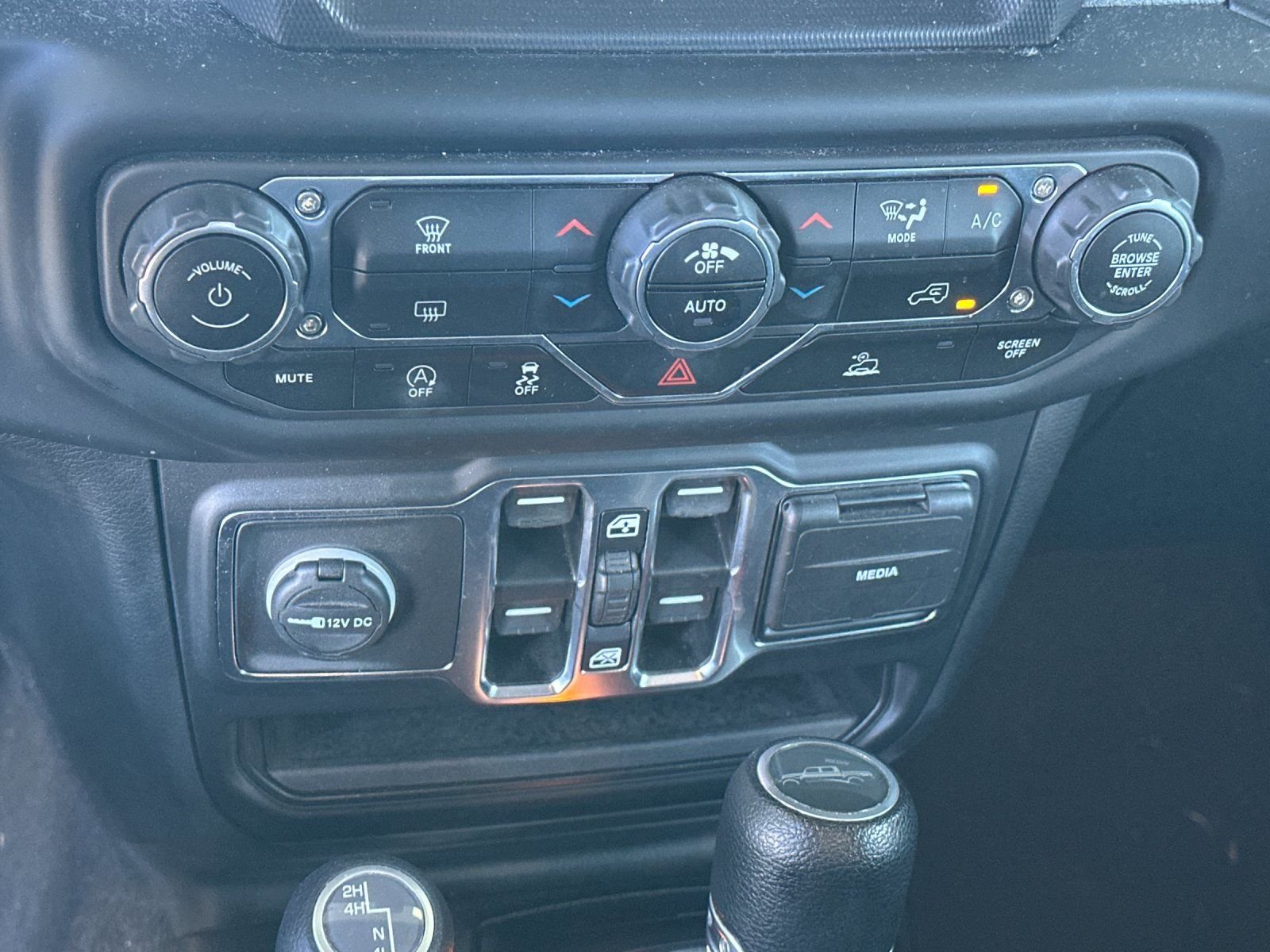 2021 Jeep Gladiator Overland - Photo 20