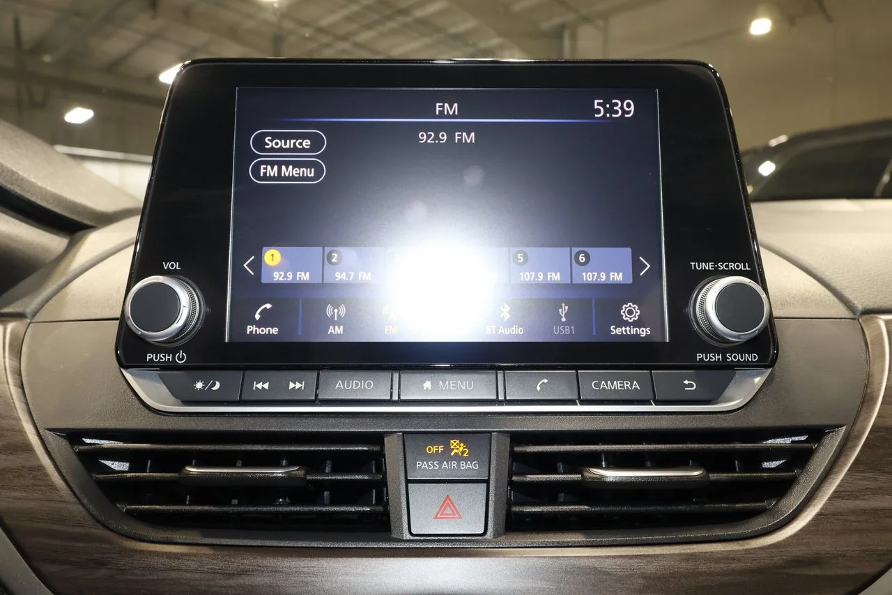 Used 2025 Gray Nissan 2.5 SV image 11
