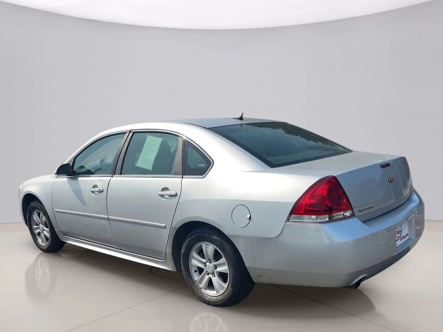 Used 2014 Silver Chevrolet LS image 3