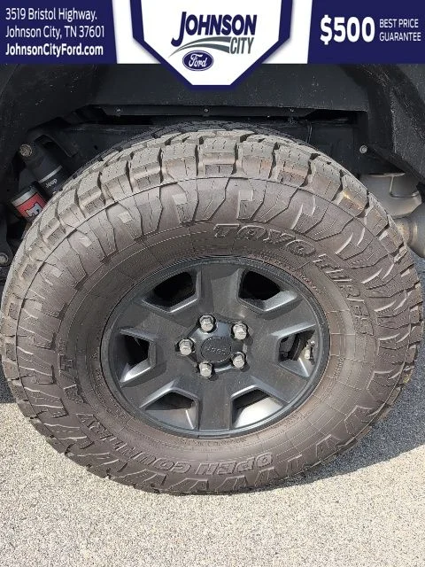 Used 2021 Black Jeep Mojave image 36