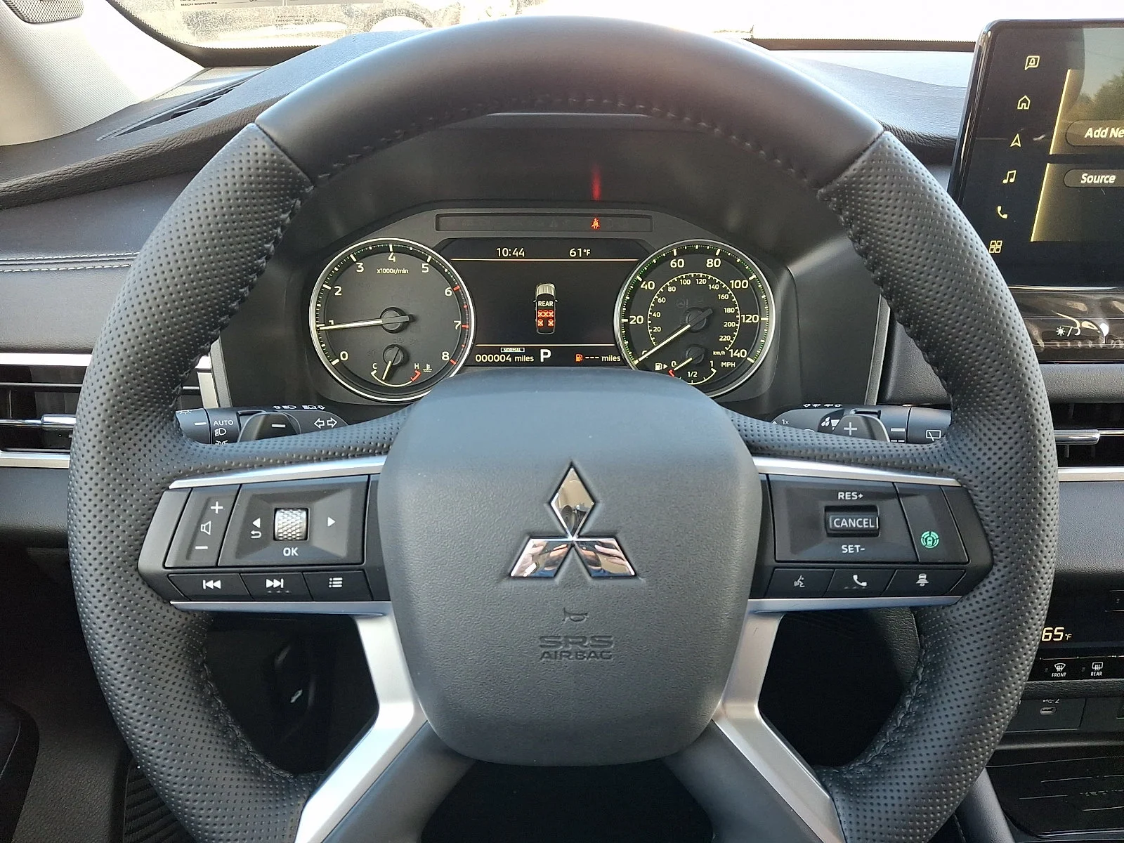 New 2026 White Mitsubishi SE image 16
