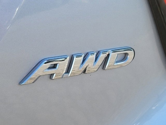 Used 2021 Lunar Silver Metallic Honda EX image 26