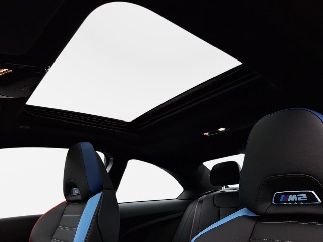 New 2026 Zandvoort Blue BMW  image 13