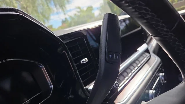 Used 2025 Silver GMC SLT image 11