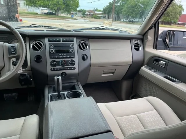 Used 2012  Ford XLT image 26