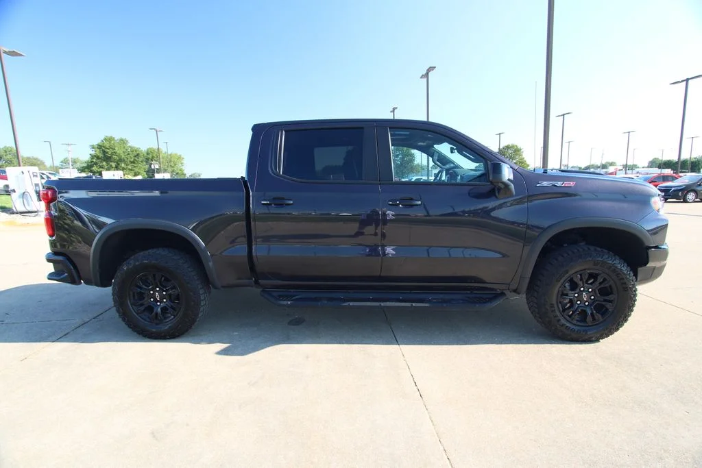 Used 2022 Dark Ash Metallic Chevrolet ZR2 image 4