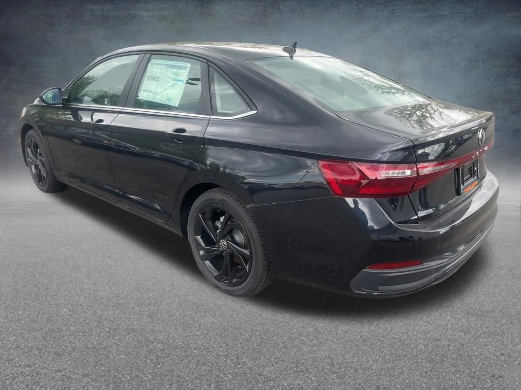 New 2026 Black Volkswagen 1.5T SE image 3