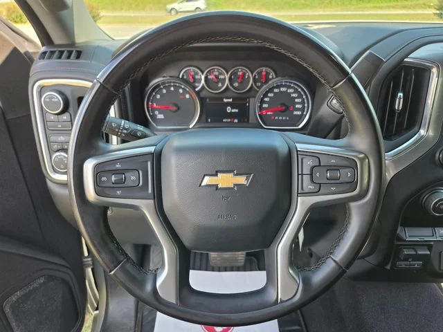 Used 2023 Silver Chevrolet LT image 27