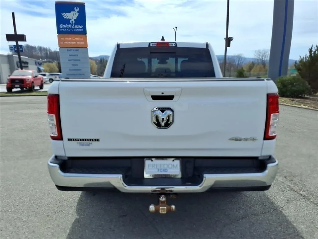 Used 2022 White Ram Big Horn/Lone Star image 4