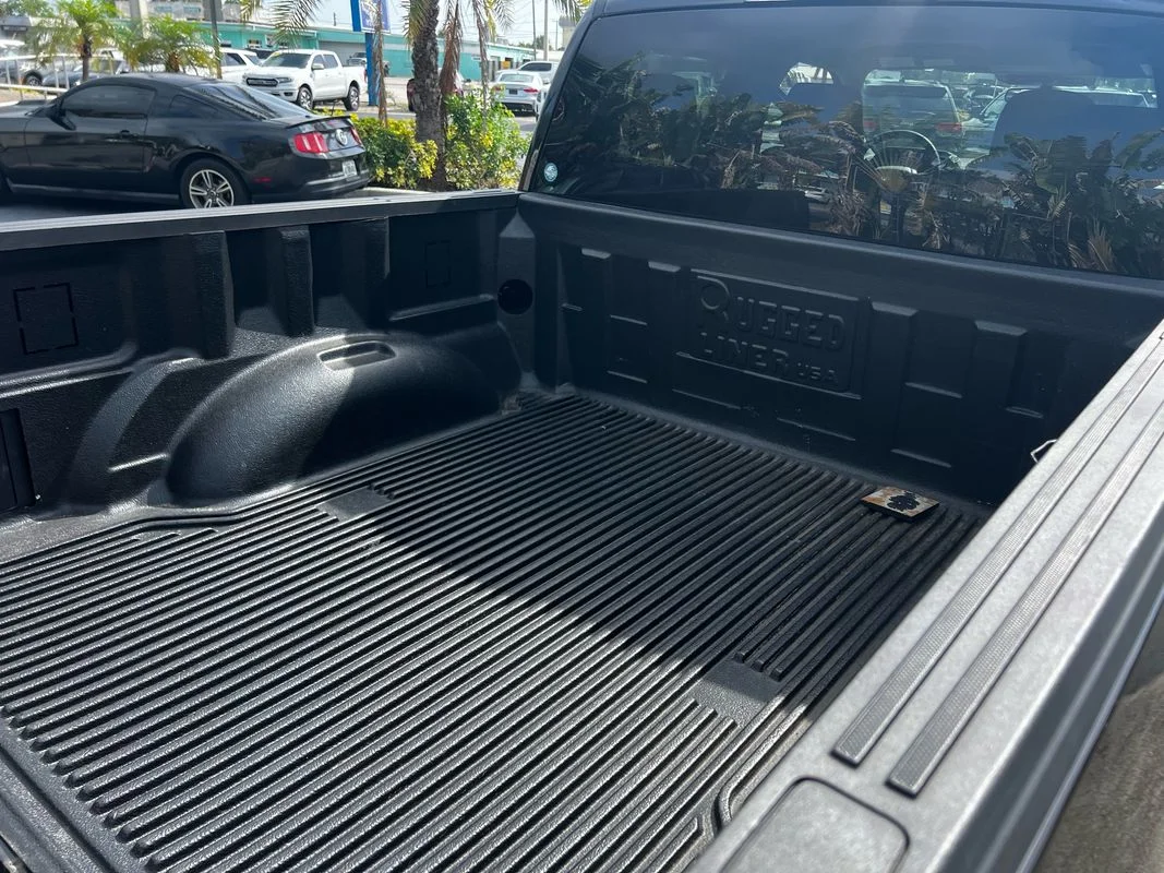 Used 2025  Ford XLT image 10