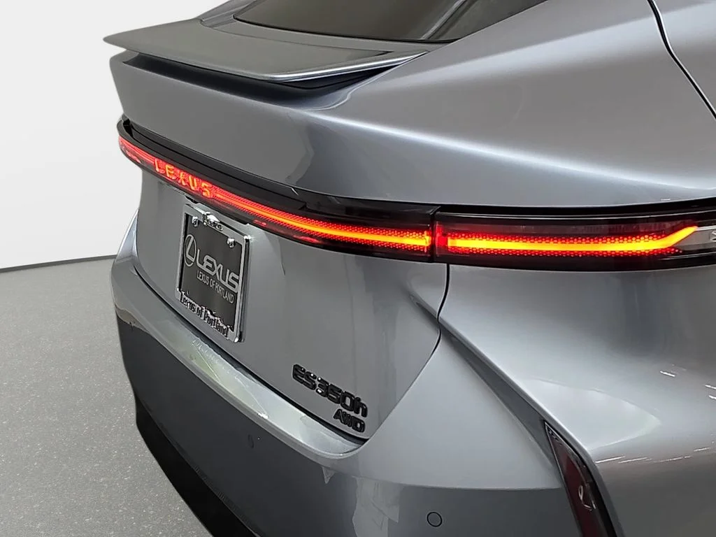 New 2026 Iridium Lexus PREMIUM AWD image 30