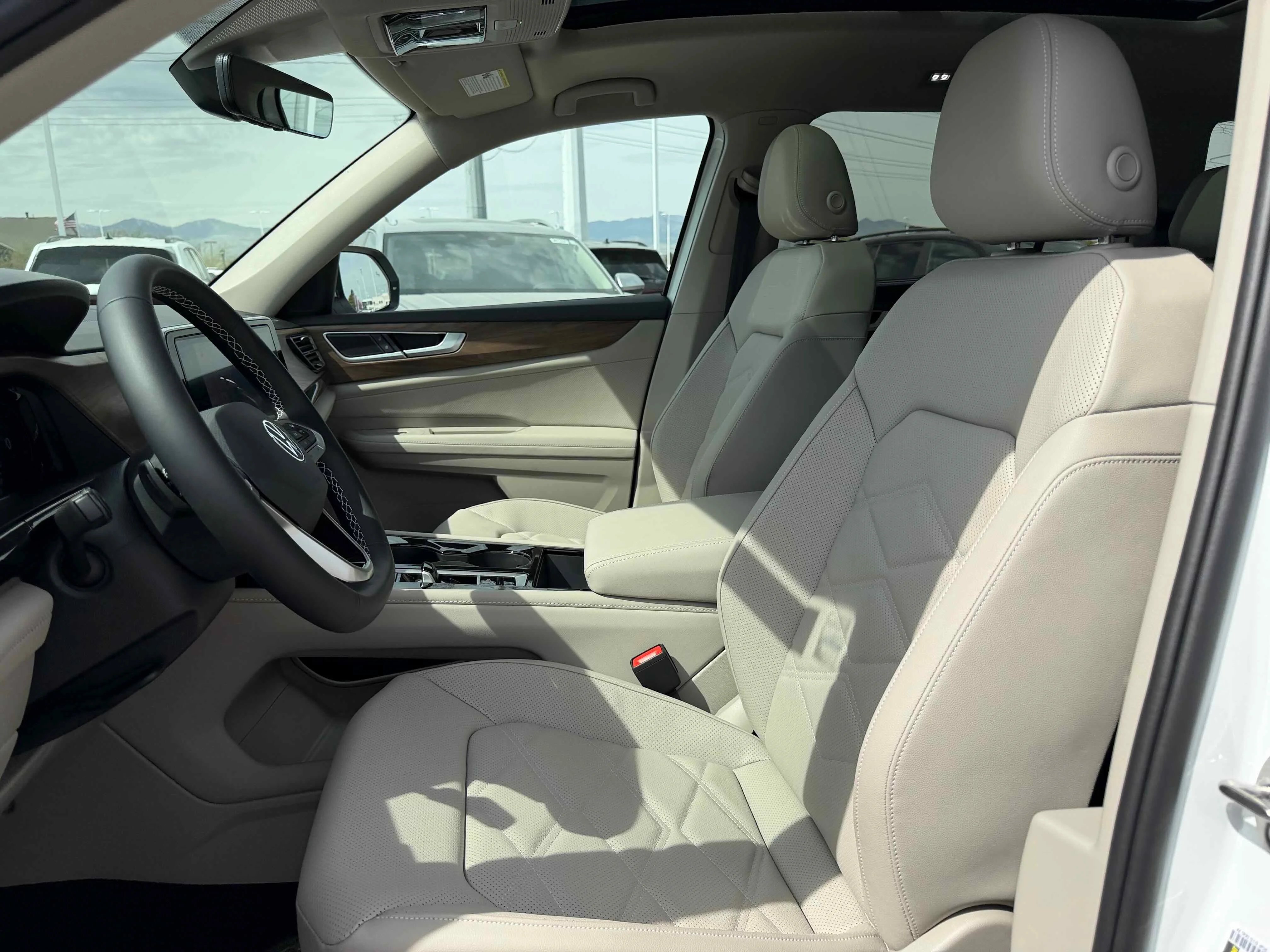 New 2026 Opal White Volkswagen 2.0T SE w/Technology image 4