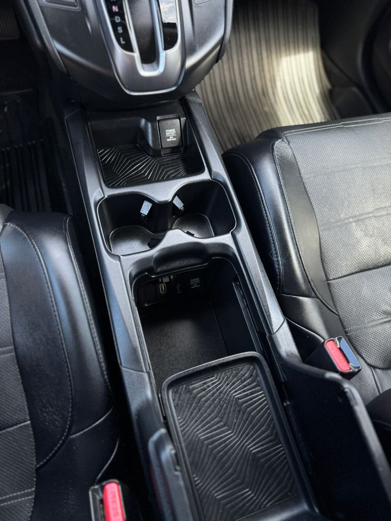 Used 2017 Dark Olive Metallic Honda Touring image 21