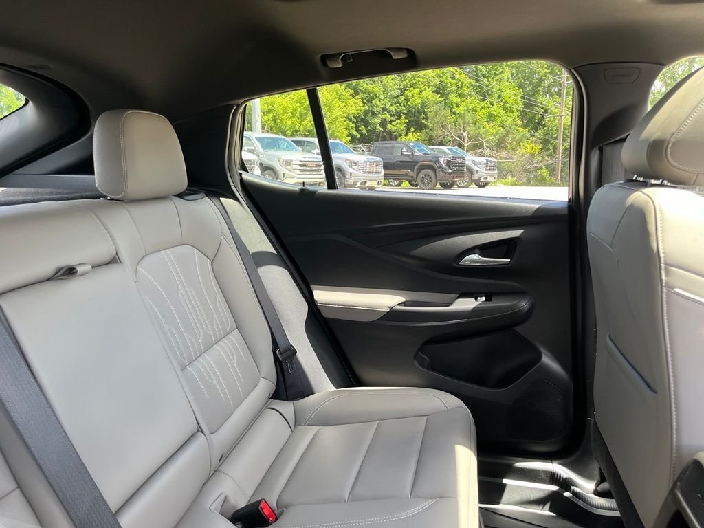 Used 2025 Ebony Twilight Metallic Buick Avenir image 37