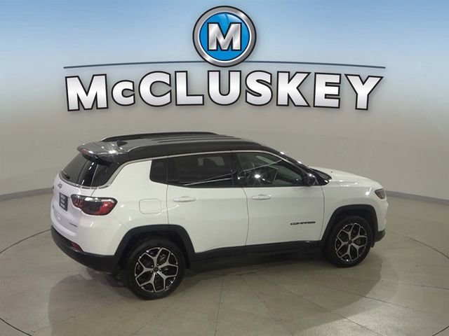 Certified Used 2025 White Jeep Limited 4x4 image 4