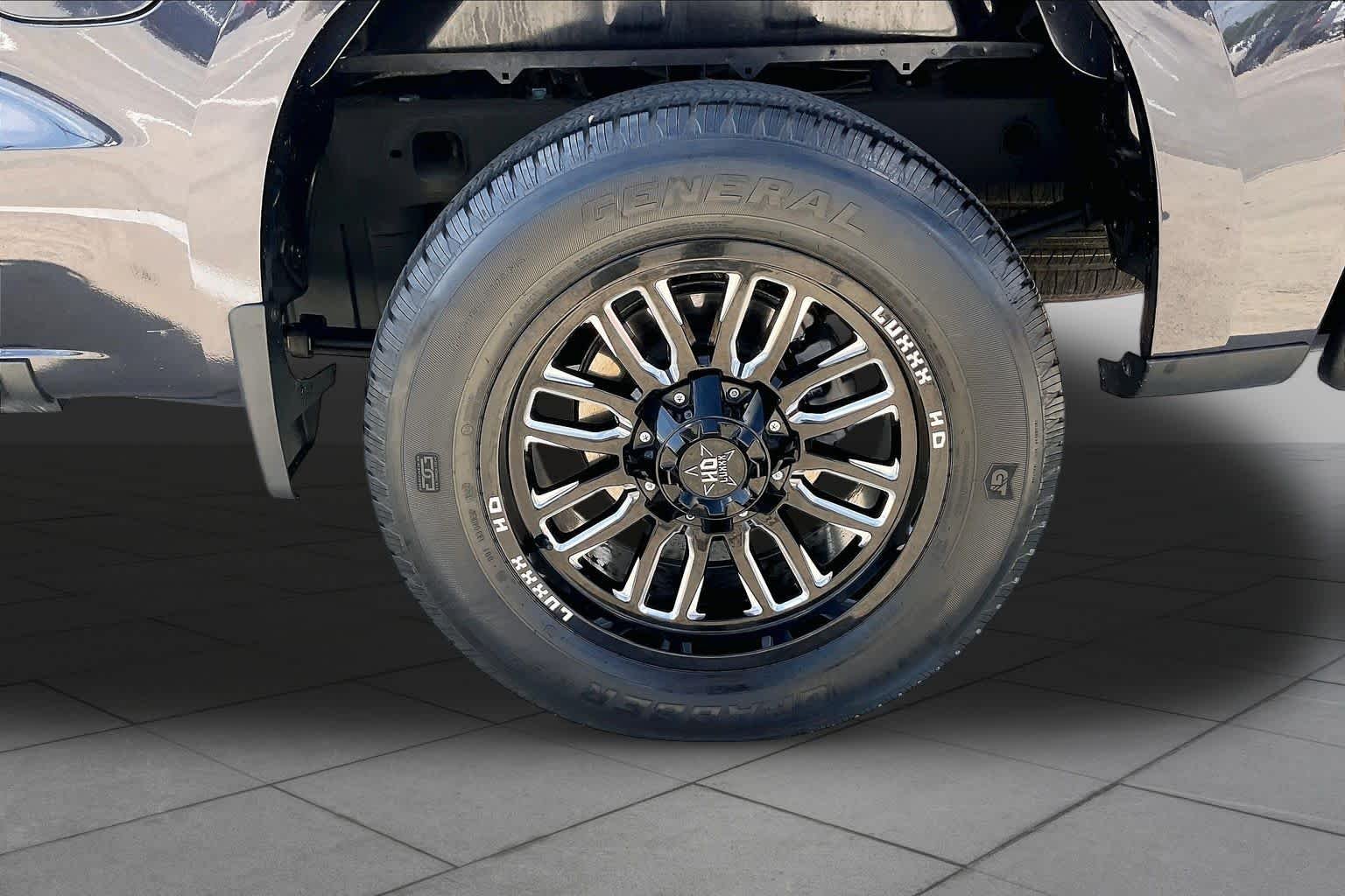 Used 2022 Dark Ash Metallic Chevrolet Custom image 11