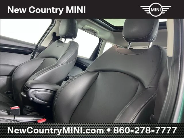 Used 2019 Green MINI  image 5