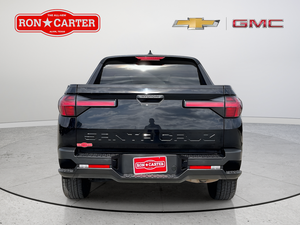 Used 2022 Black Hyundai SEL image 5