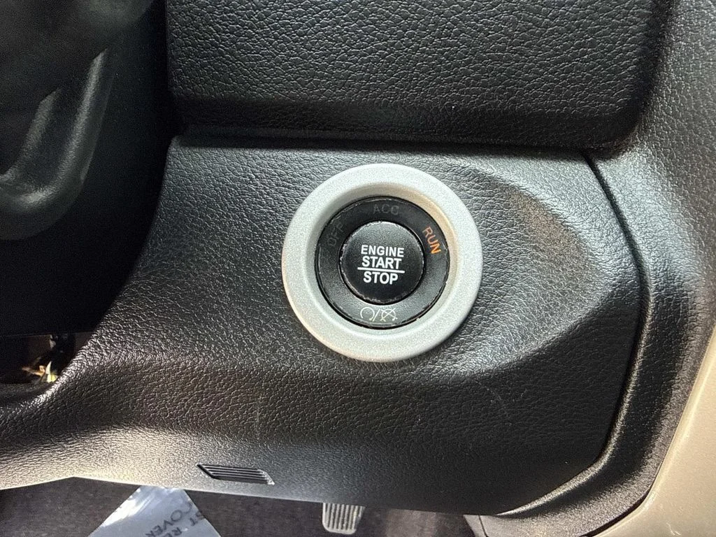 Used 2017 Red Ram Laramie image 35
