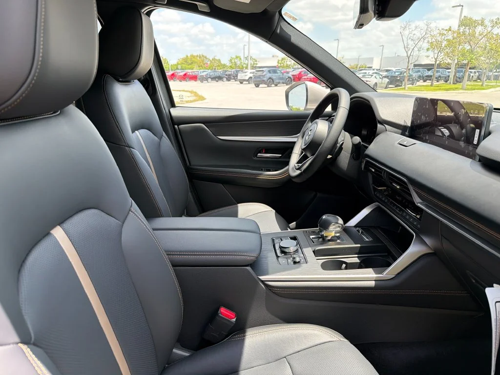 New 2026 Rhodium White Premium Mazda 3.3 Turbo S Premium Plus AWD image 9
