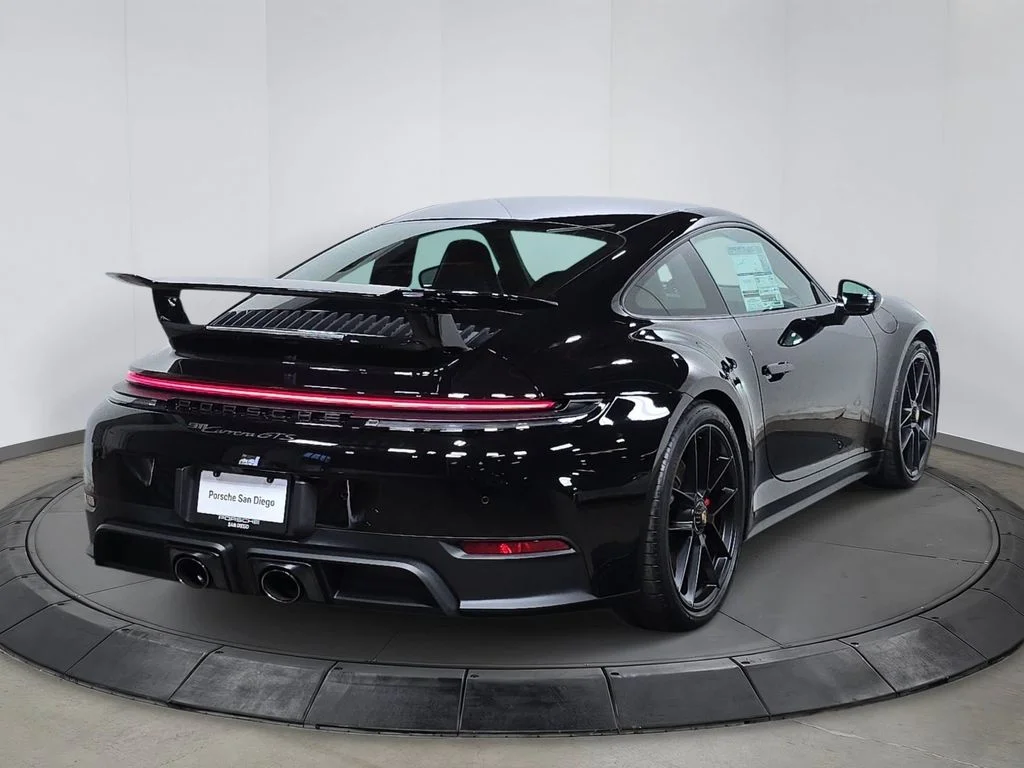 2026 Porsche 911 GTS - Photo 7