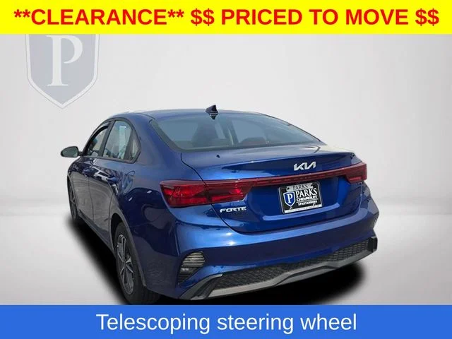 Used 2024 Blue Kia LXS image 9