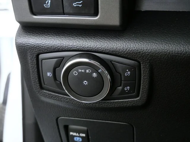 Used 2021 White Ford XLT image 22