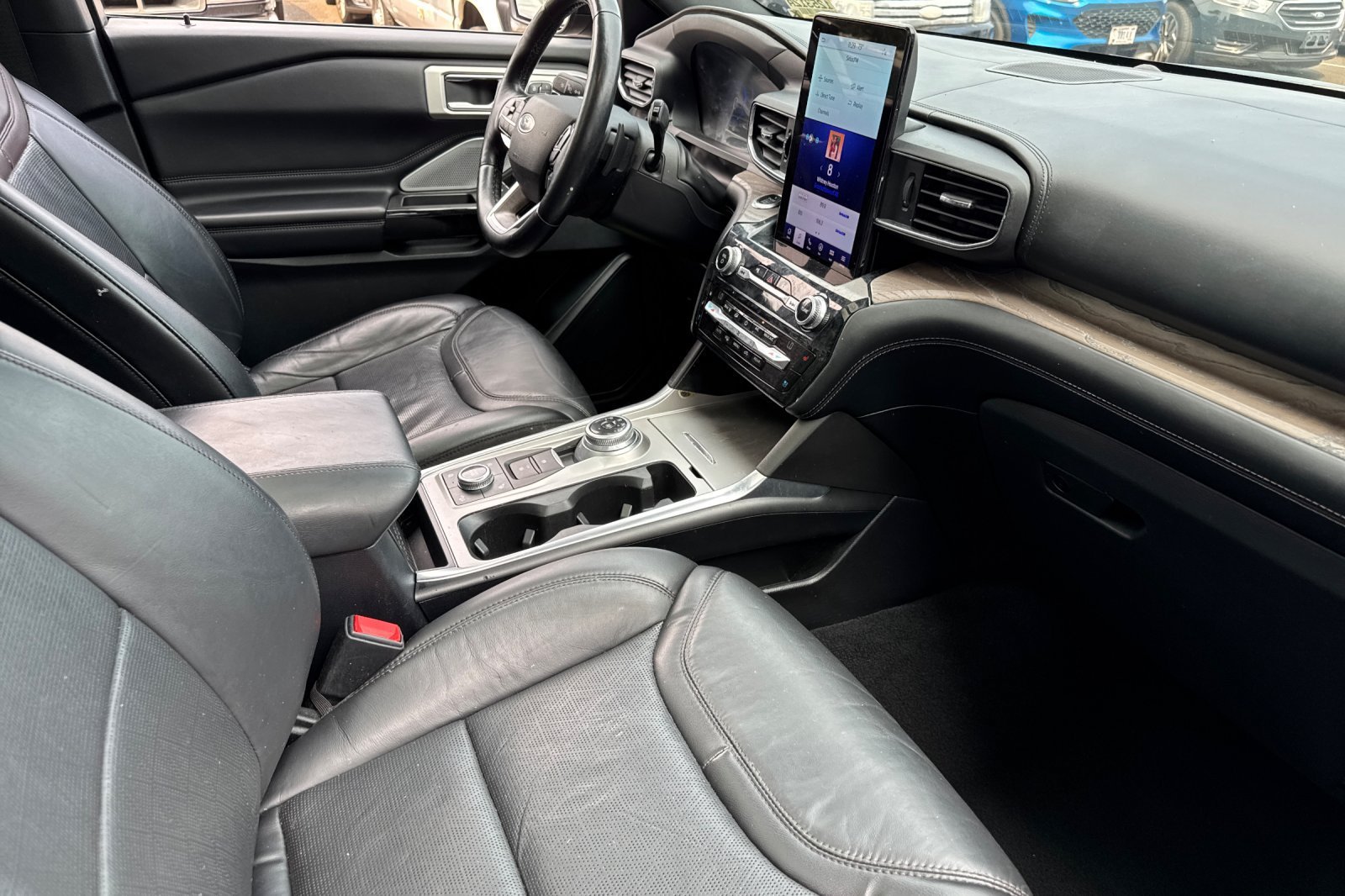 Certified Used 2021 Agate Black Metallic Ford Platinum image 17