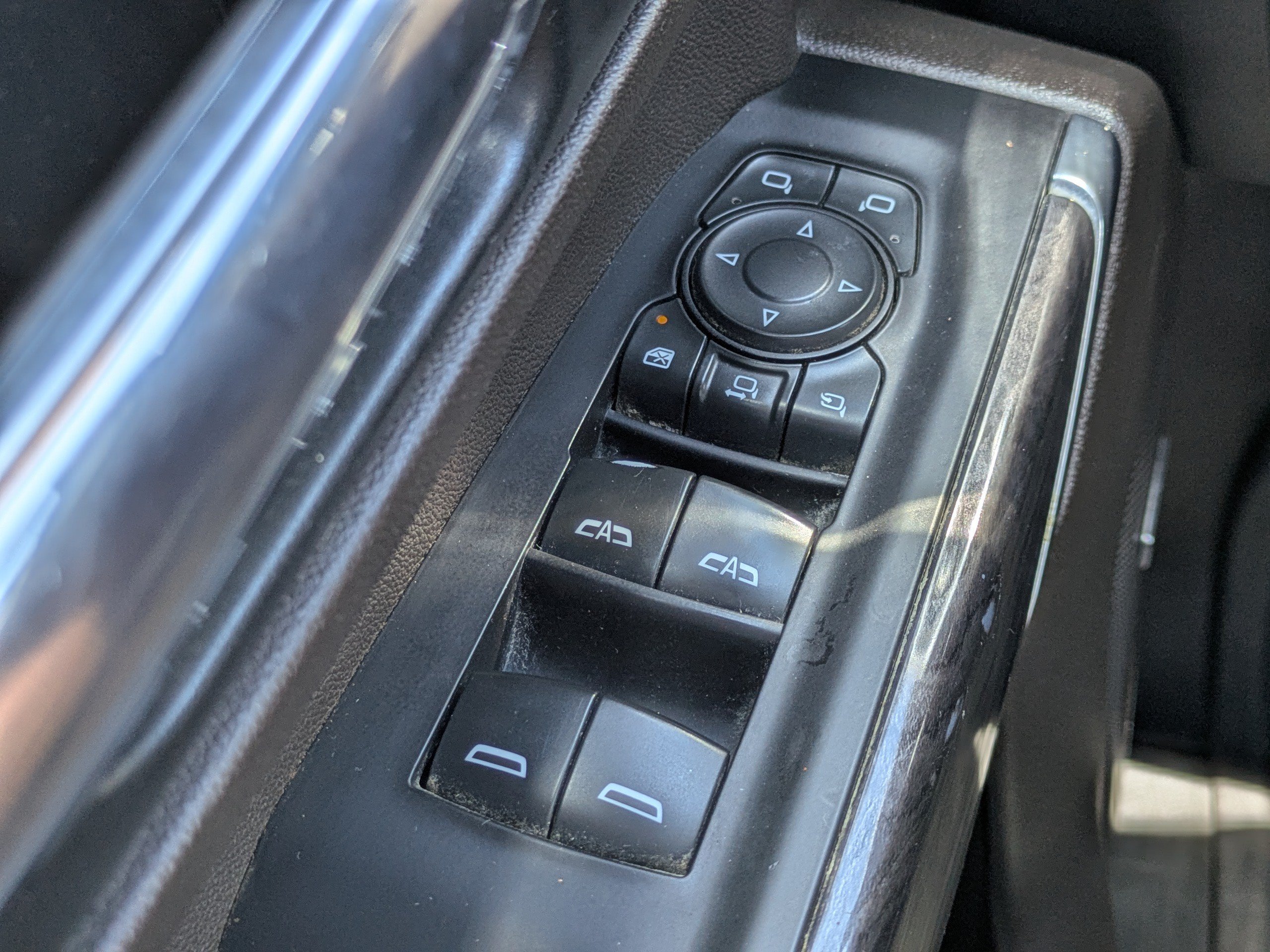 Used 2021 Summit White Chevrolet LTZ image 21