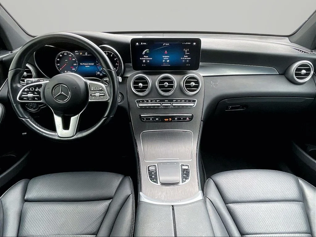 Used 2022 Black Mercedes-Benz GLC 300 image 9