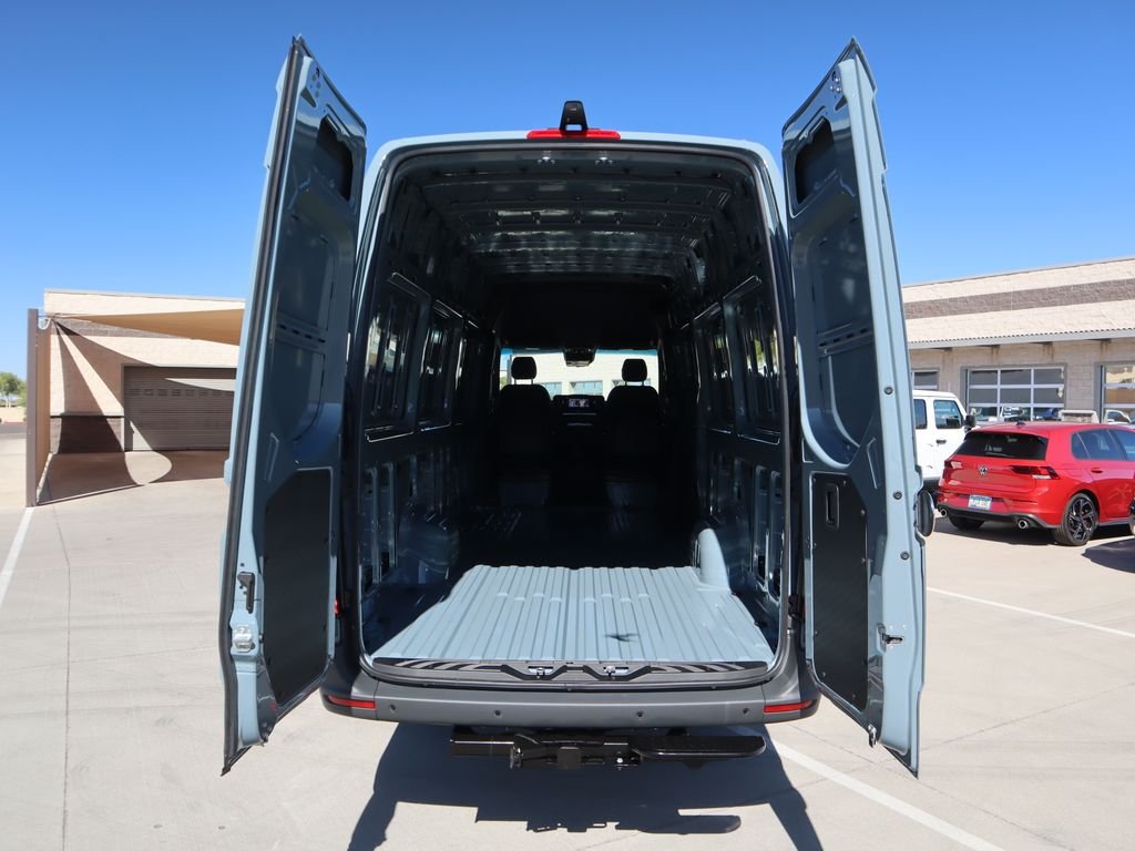 New 2026  Mercedes-Benz Cargo 170 WB image 29