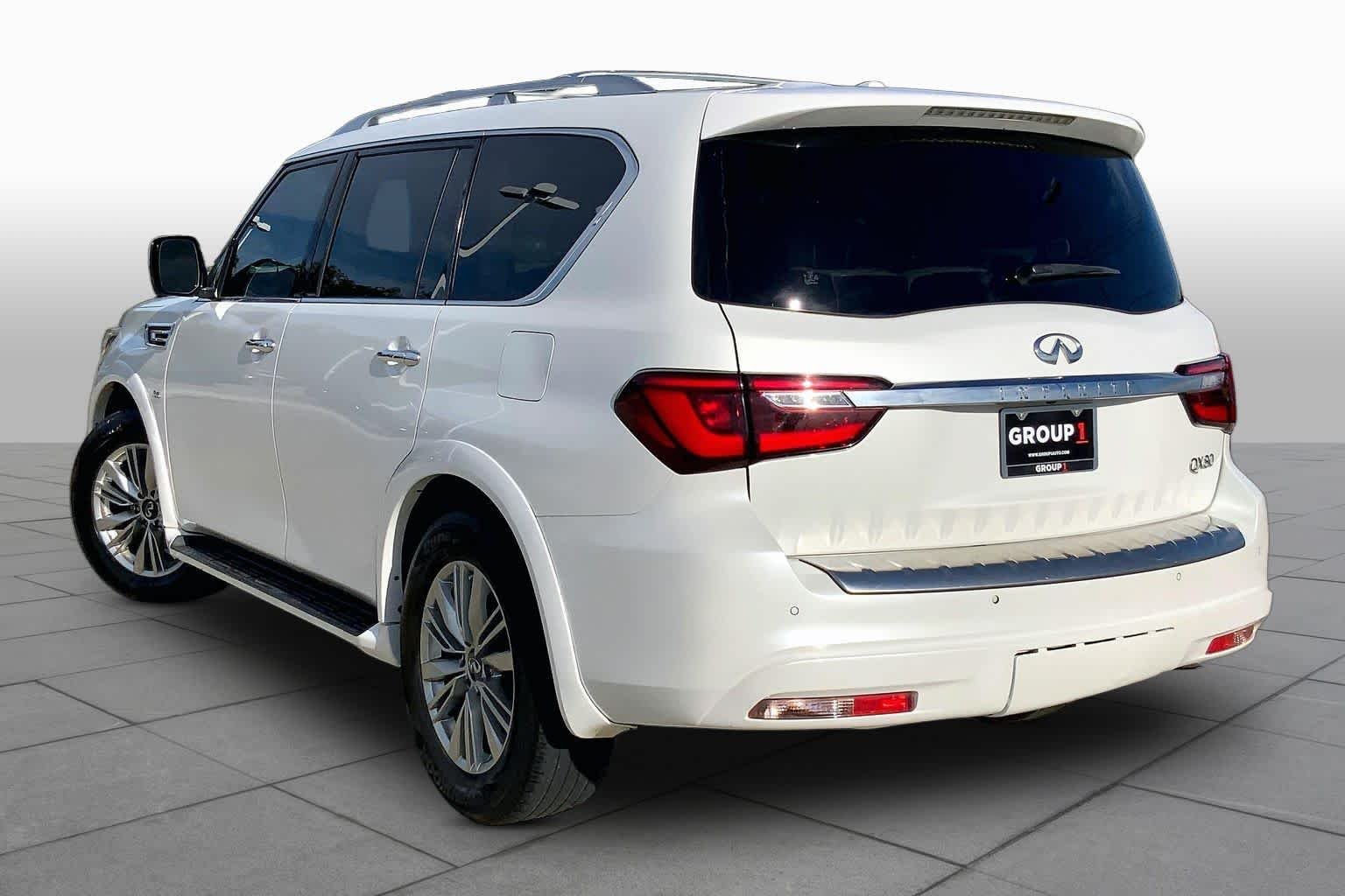 Used 2019 Moonstone White INFINITI LUXE image 12