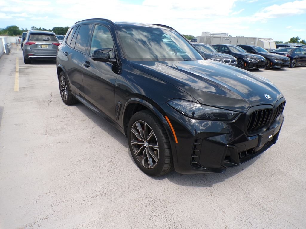 2025 BMW X5 M60i's photo