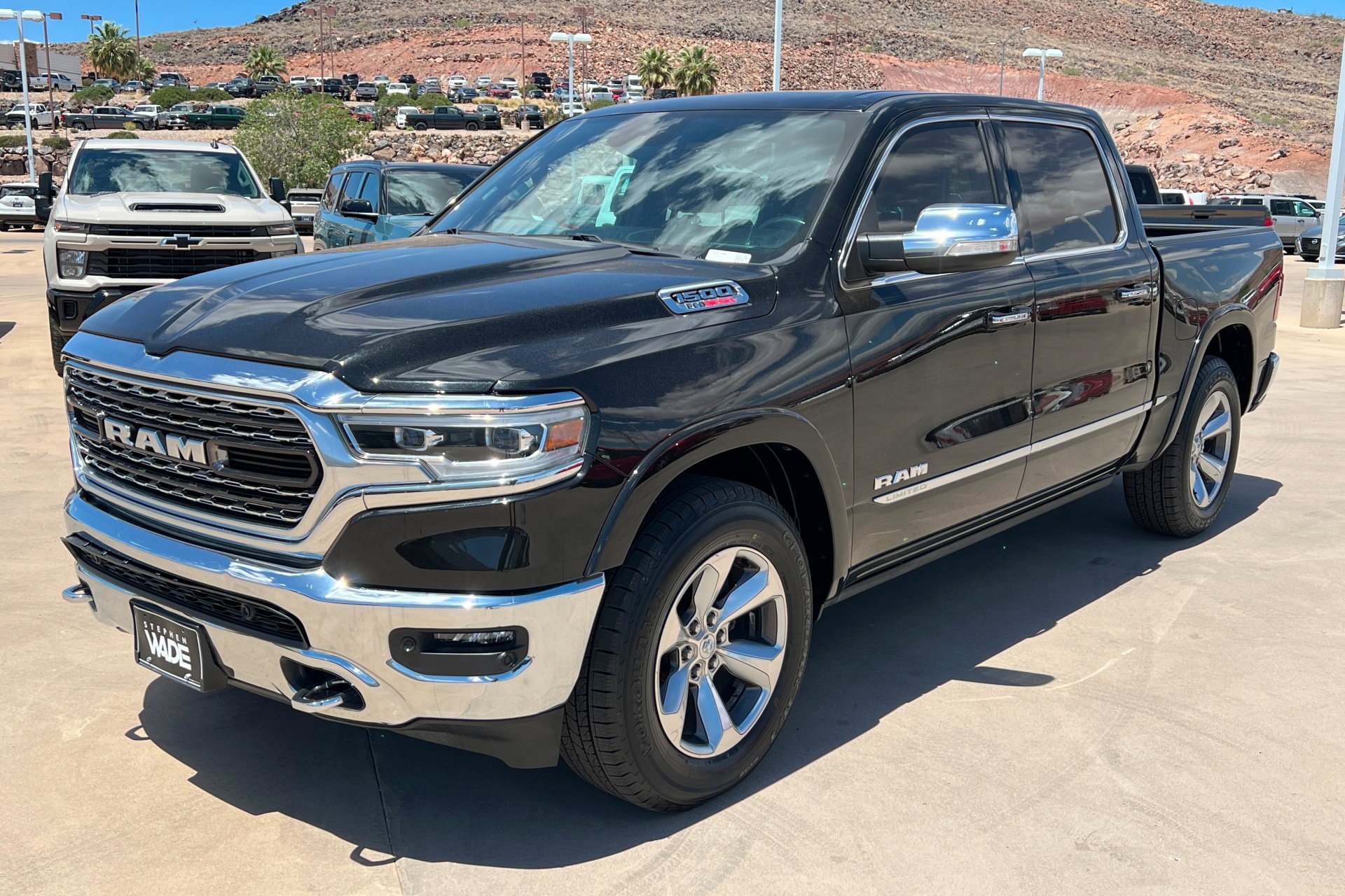 2022 RAM 1500 Limited 4x4 Crew Cab 5'7's photo